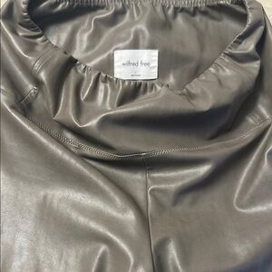 Wilfred Free Charcoal Leggings